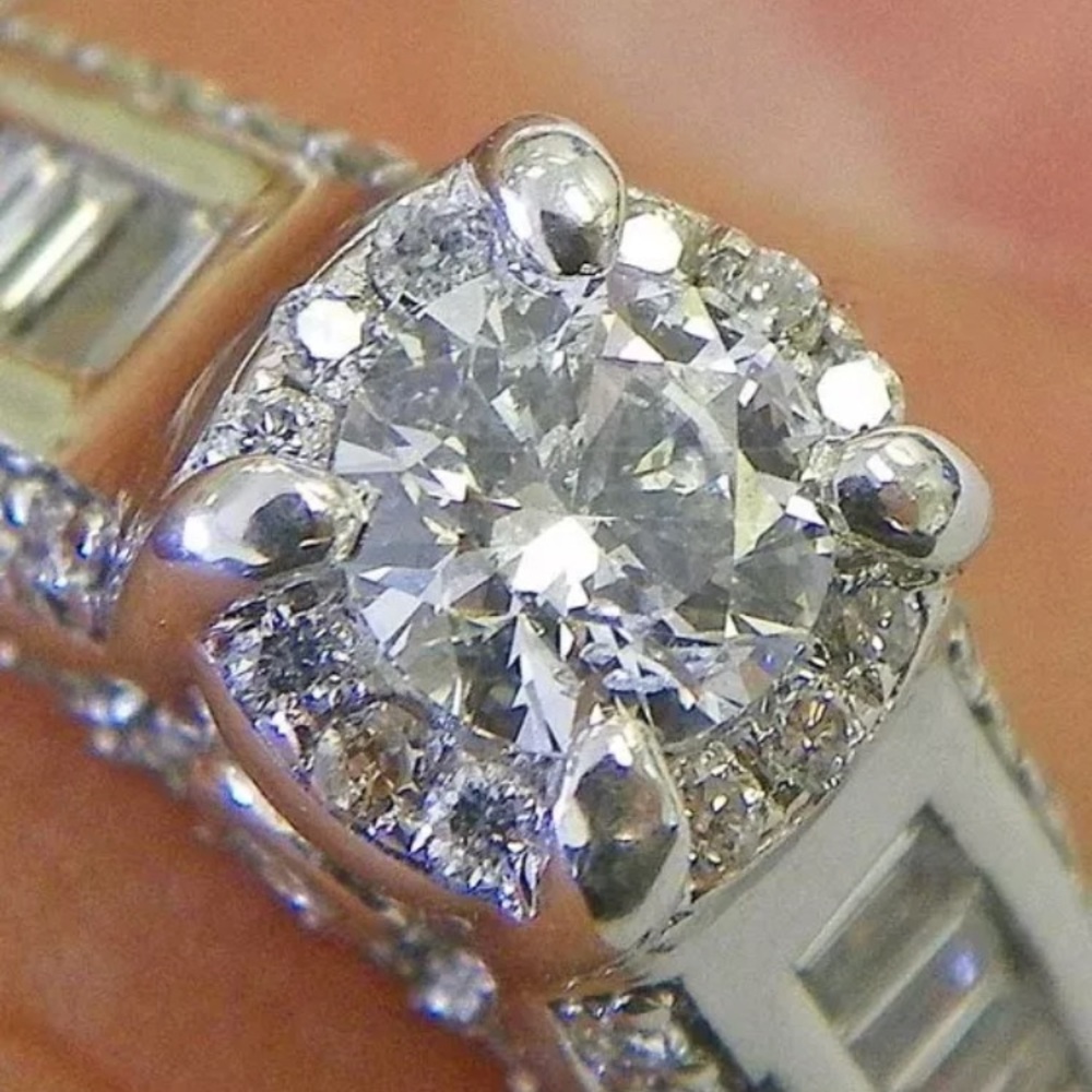 14K WG 1.25 ct Diamond Halo Ring Size 5.25